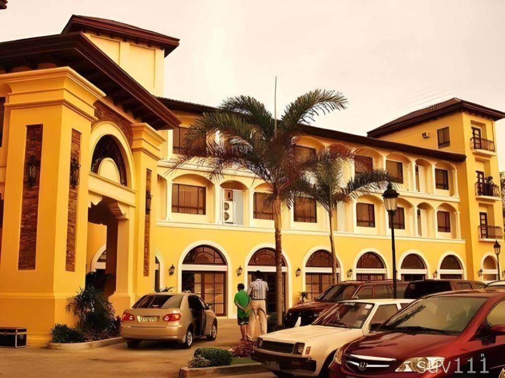 Planta Centro Bacolod Hotel & Residences Экстерьер фото