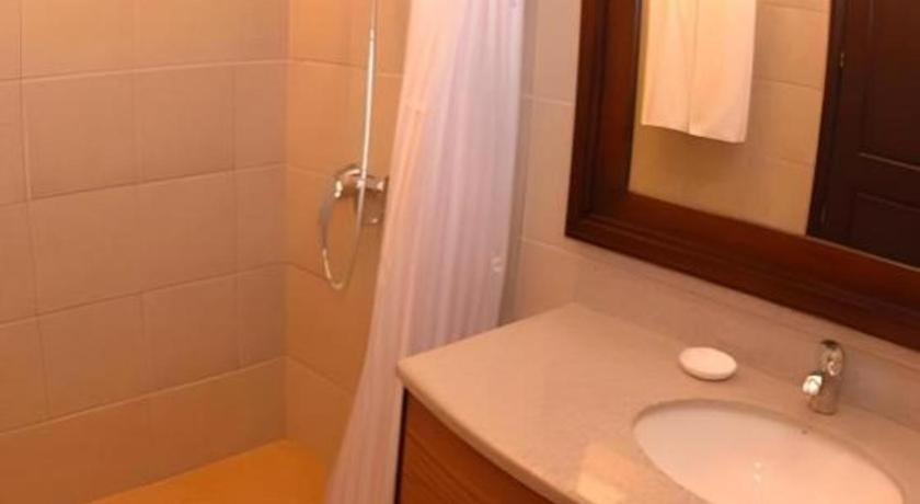 Planta Centro Bacolod Hotel & Residences Экстерьер фото